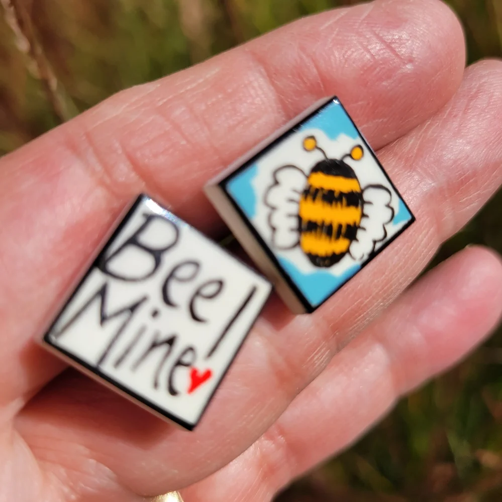 Sonia Spencer ~ Bee Mine Cuff Links ~ Made in England ~ Cute ~ Pop Art ~ Retro!